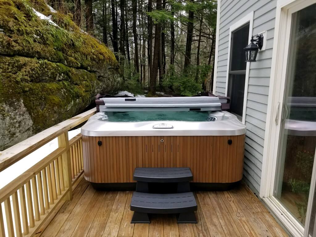 Outdoor Hot Tub